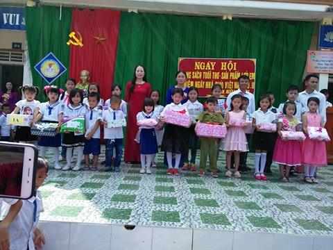 Kết quả hoạt động kỉ niệm ngày nhà giáo Việt Nam 20-11 - 2018 của học sinh