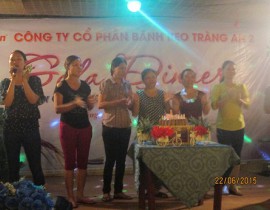 Đoàn tổ chức sinh nhật cho giáo viên trong 2 trường ở Đà Nẵng